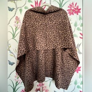 Leopard shawl
